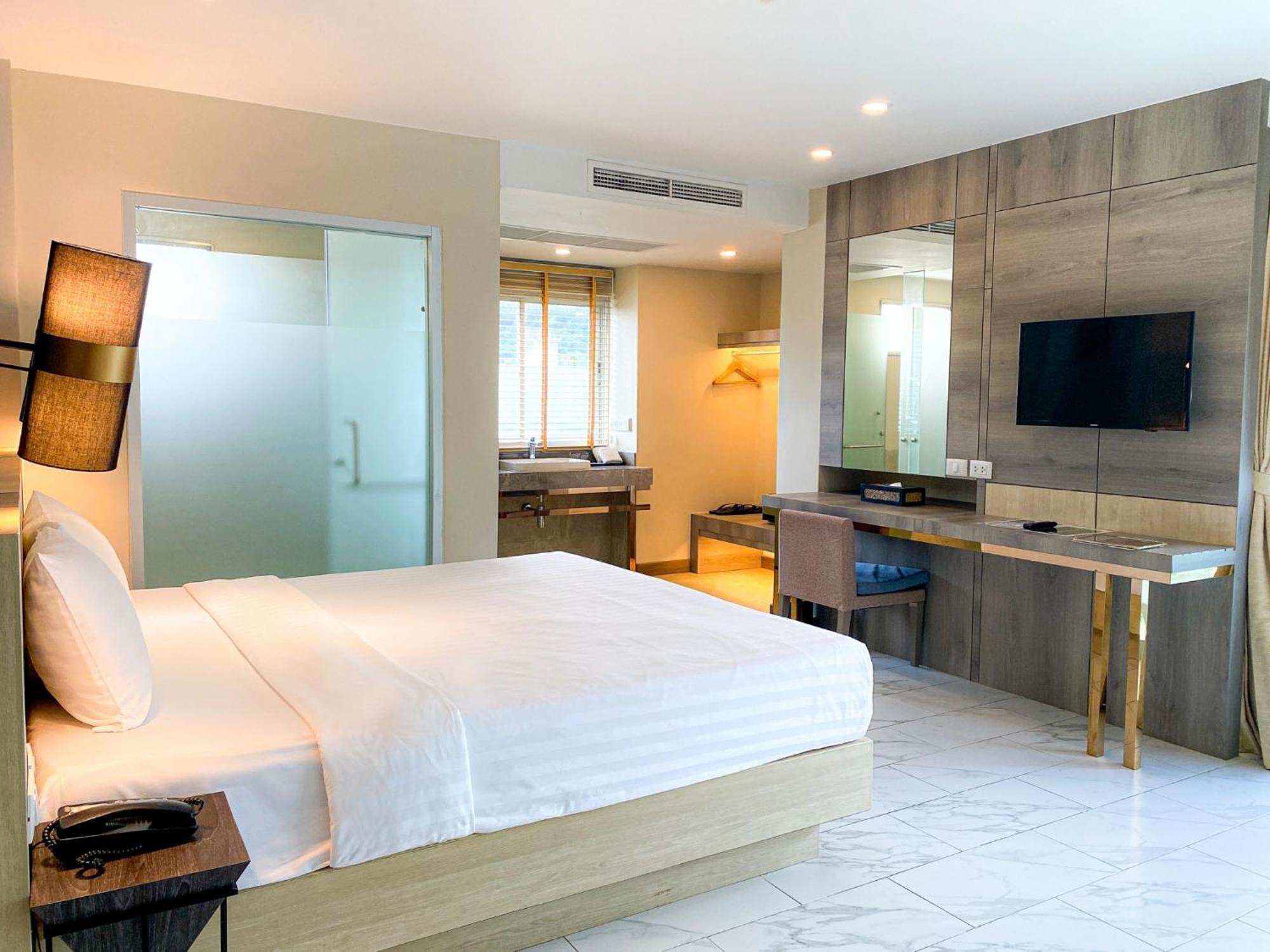 Andakira Hotel - Sha Extra Plus Patong Eksteriør bilde