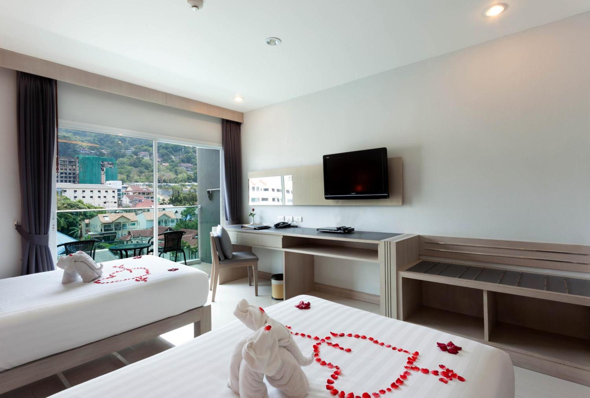 Andakira Hotel - Sha Extra Plus Patong Eksteriør bilde